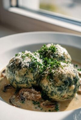 Spinatknoedel Rezept: Herzhaft, gesund & einfach genießen!